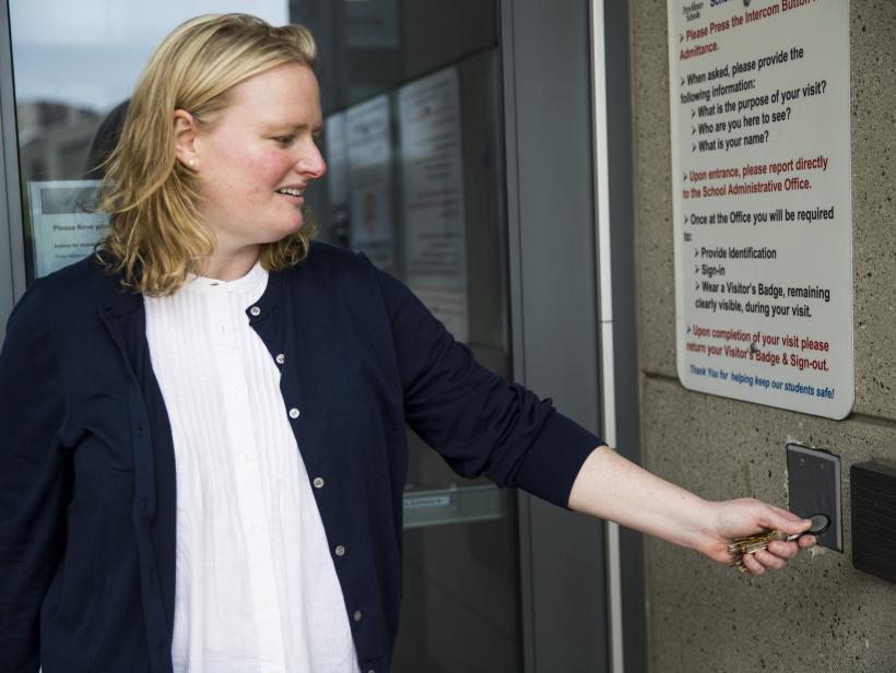 woman using keyfob